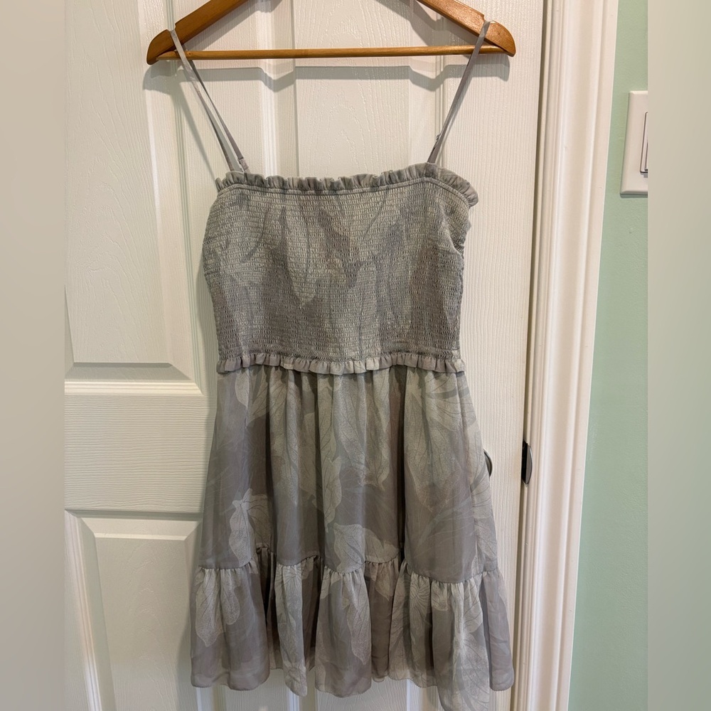 Aritzia Wilfred Catamaran Tiered Mini Dress Size Small - Picture 2 of 4